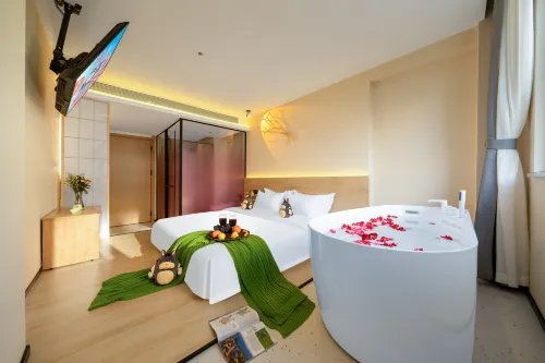 Totoro Elf Hotel (Kunming Old Street Nanping Street Branch)