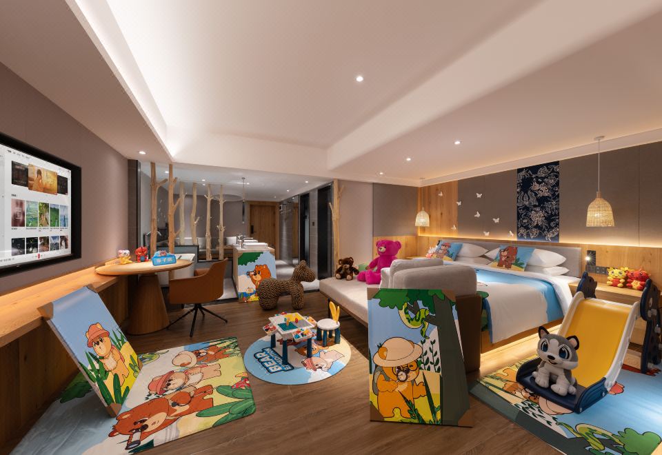 At the Sumanju S. Hotel Family Room