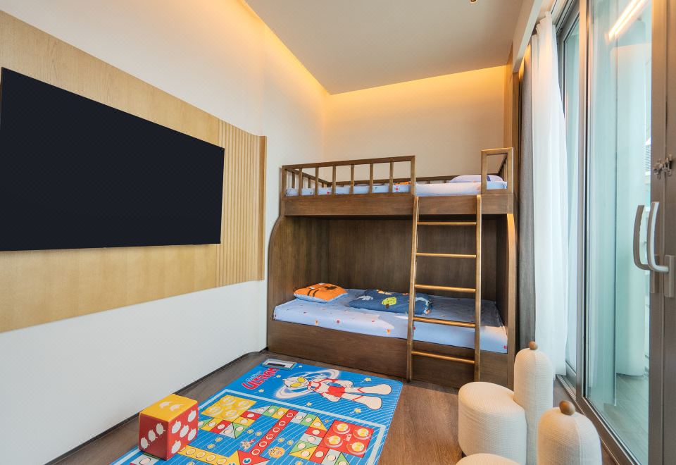 海景奧特曼親子房