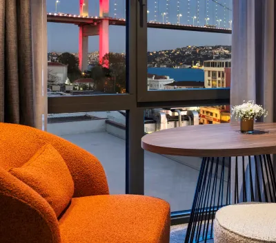 Crowne Plaza ISTANBUL - ORTAKOY BOSPHORUS by IHG Hotele w: 