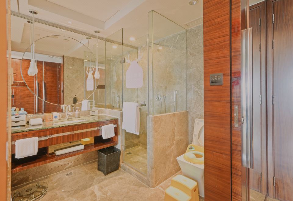 糖果飞屋豪华湖景大床房（乐高墙丨俏皮鱼嘴）