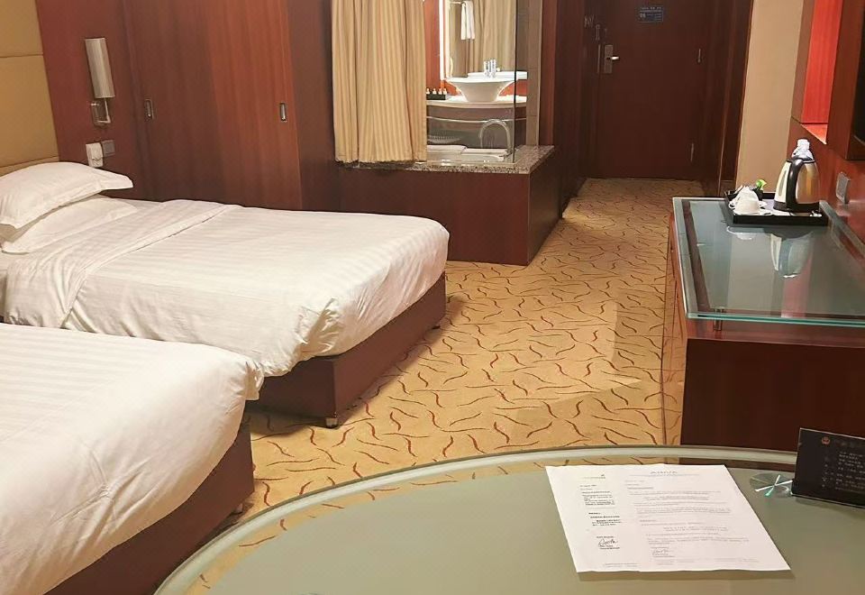 高级间（无窗）