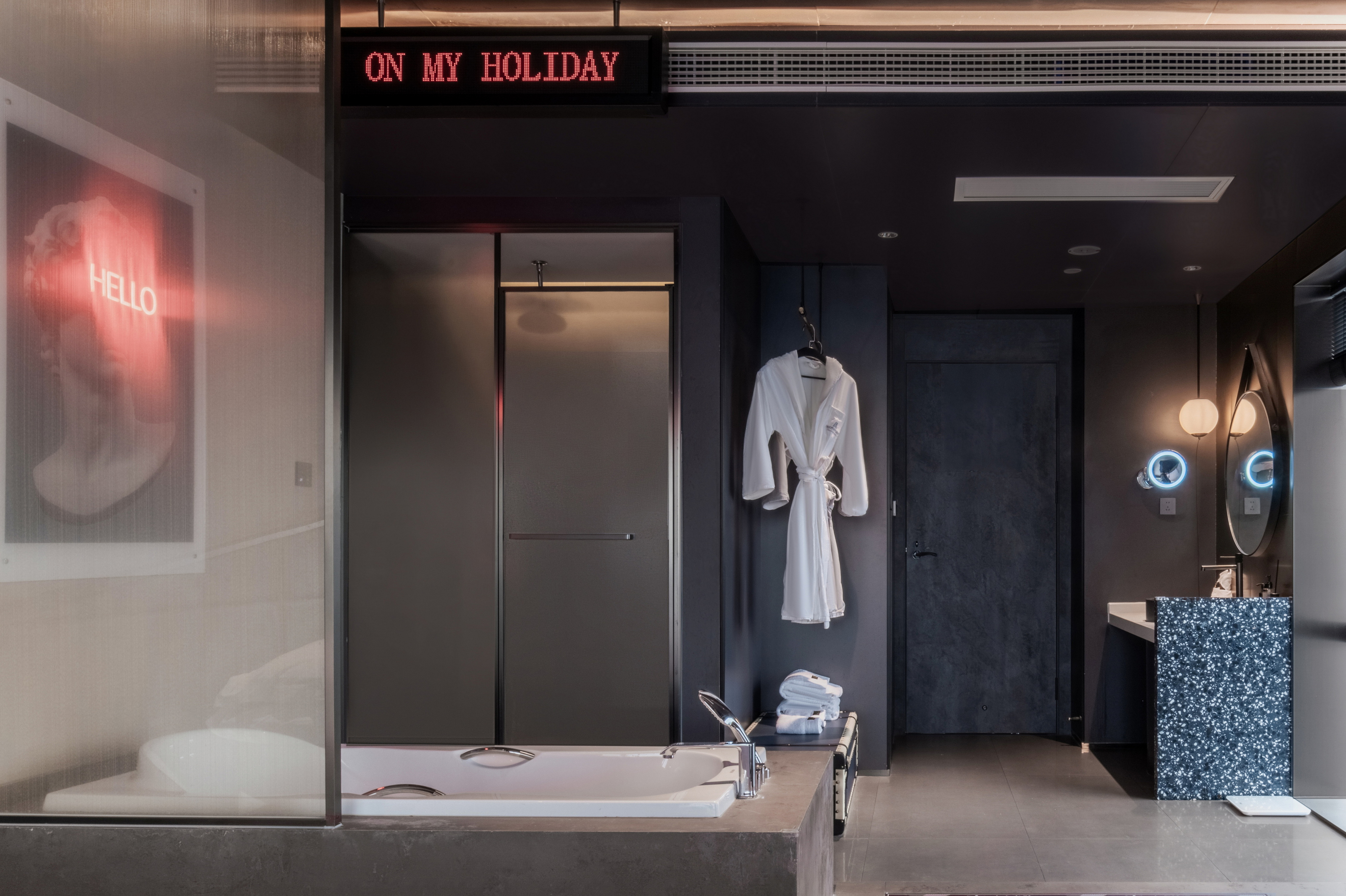 TiAmo复古式套房-浴缸[智能客控+芝华仕头等舱床垫+全套科勒衞浴]