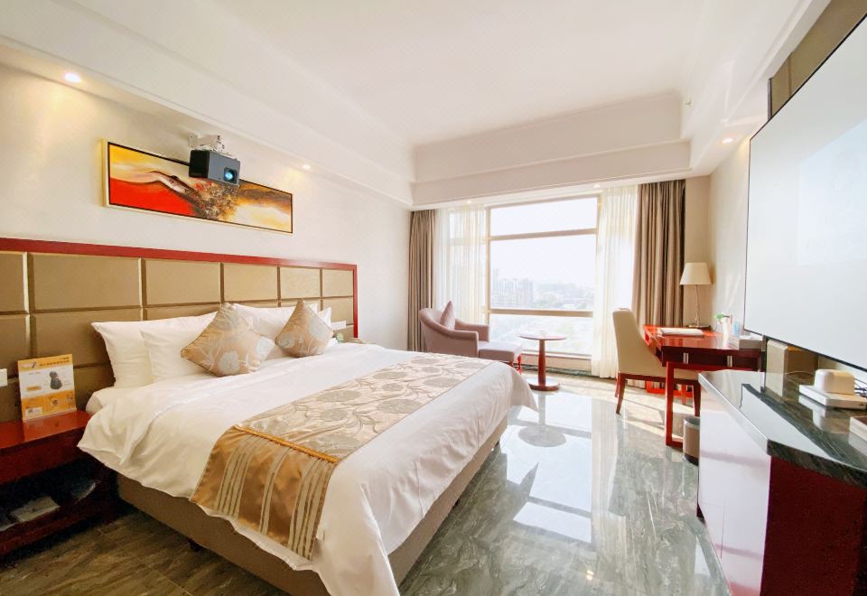 高级影音大床房（100寸巨幕高清影音+小冰箱）