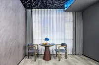 Yingge Movie Hotel (Weining Caohai Convention and Exhibition Center)