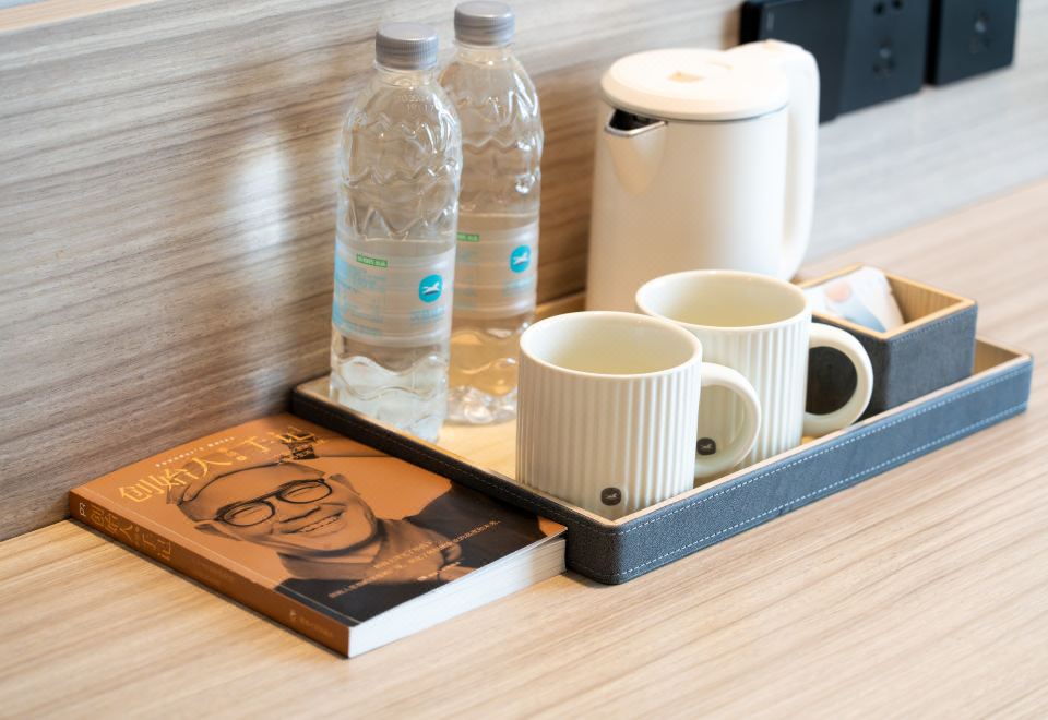 高级大床房【电视投影+舒适空调】