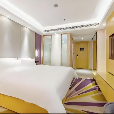 雅緻大床房【慕思床墊+新風系統+空氣凈化器】 麗楓飯店（深圳羅湖口岸國貿地鐵站店）優惠