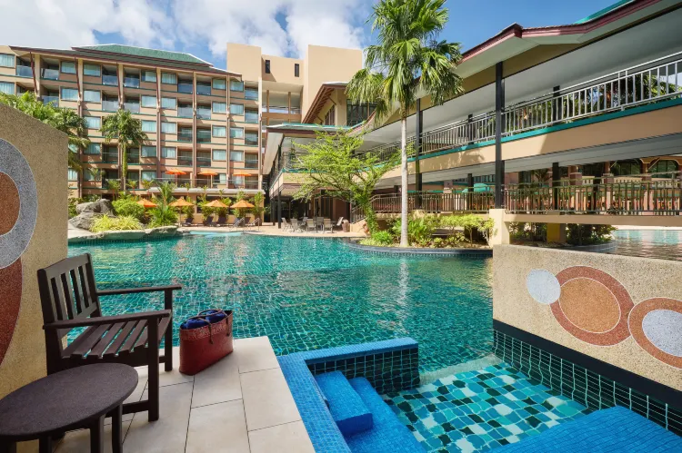 ห้องดีลักซ์เตียงแฝดพร้อมทางเข้าสระว่ายน้ำ