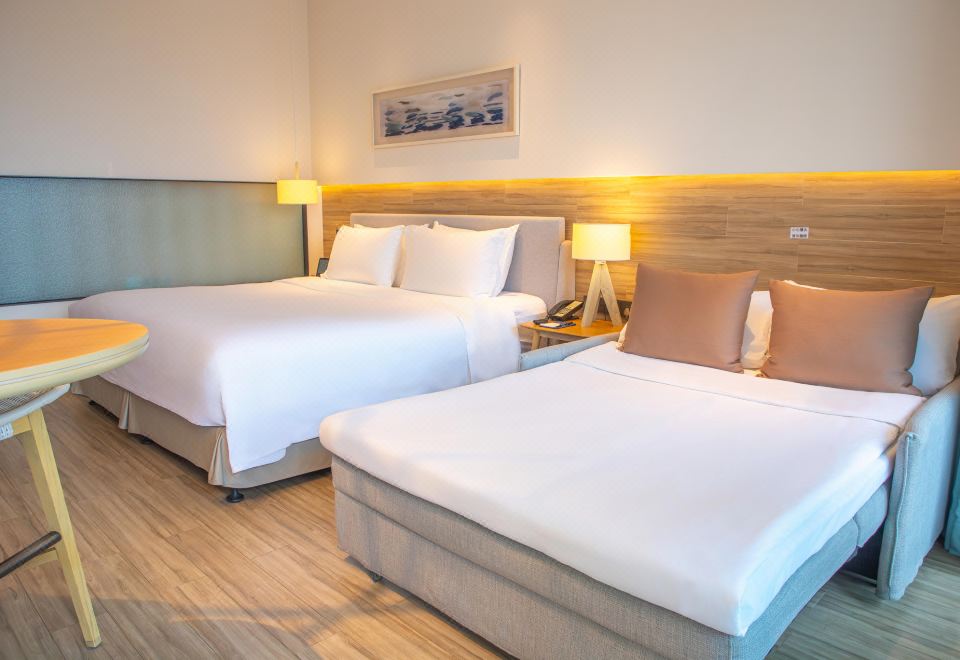 甄選海景家庭房