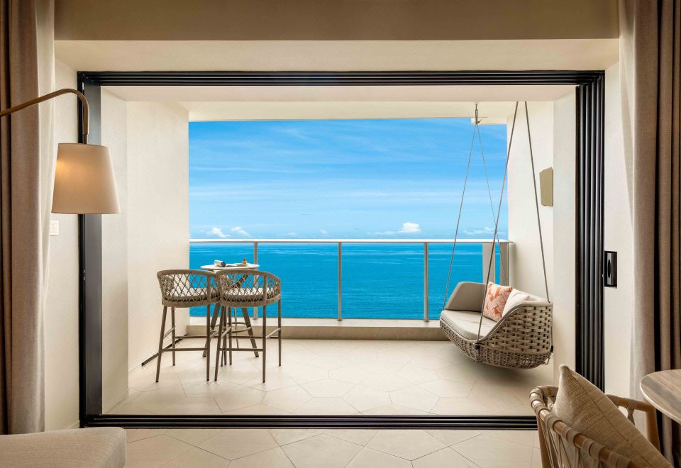 云曦正海景大床房