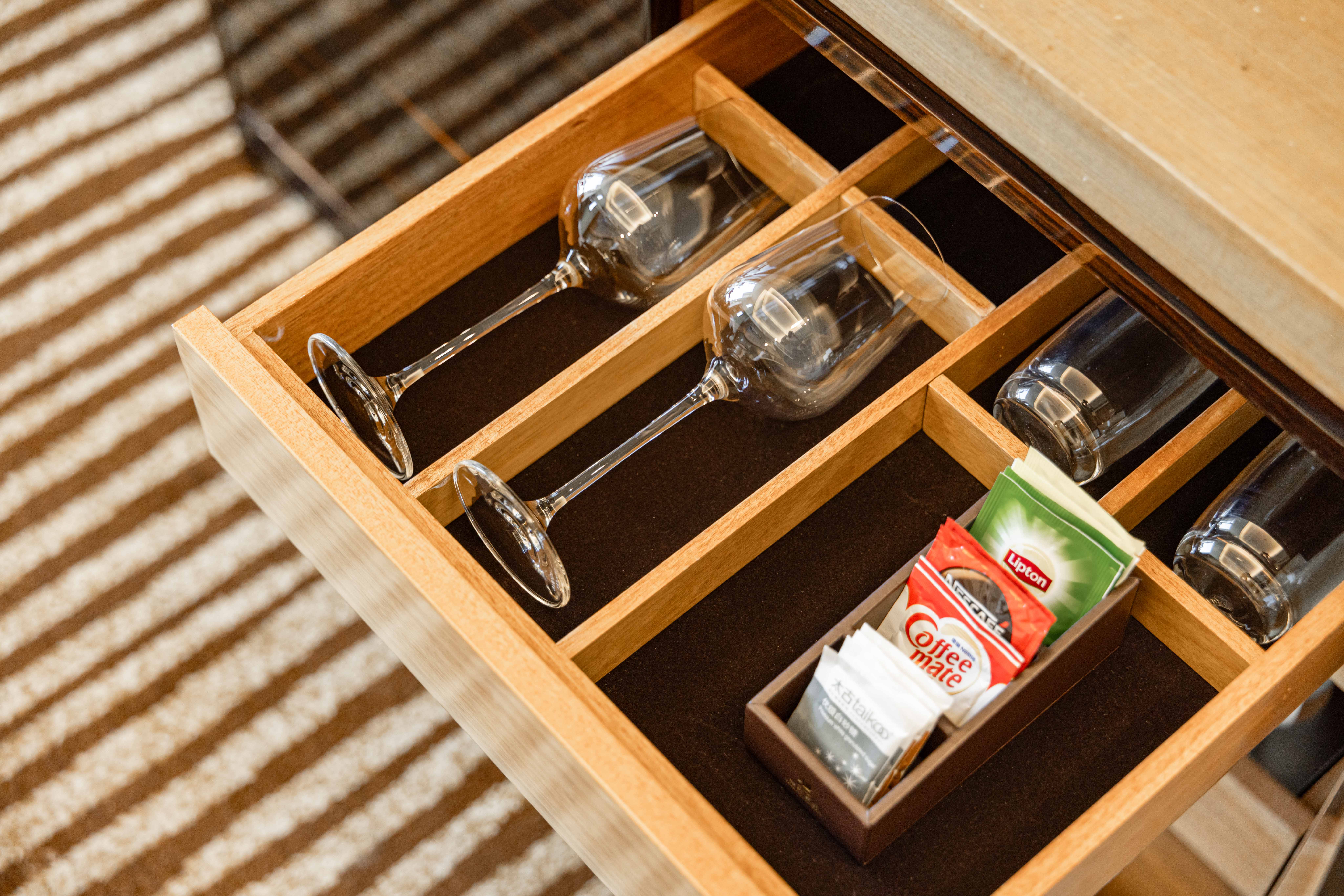 Shenzhen YANGBANGLANGYUE International HotelThemed Queen Room