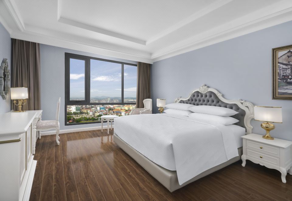 城景豪华特大床房