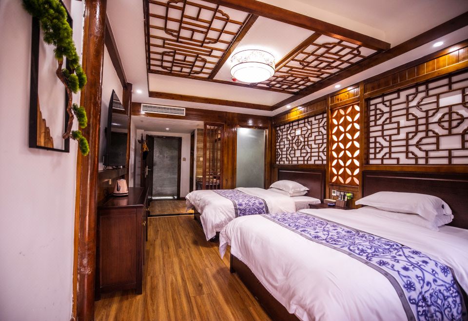 Furong Town Shuiyunxuan Inn (Furong Town Scenic Area)Cloud Zen Shangpin Twin Room