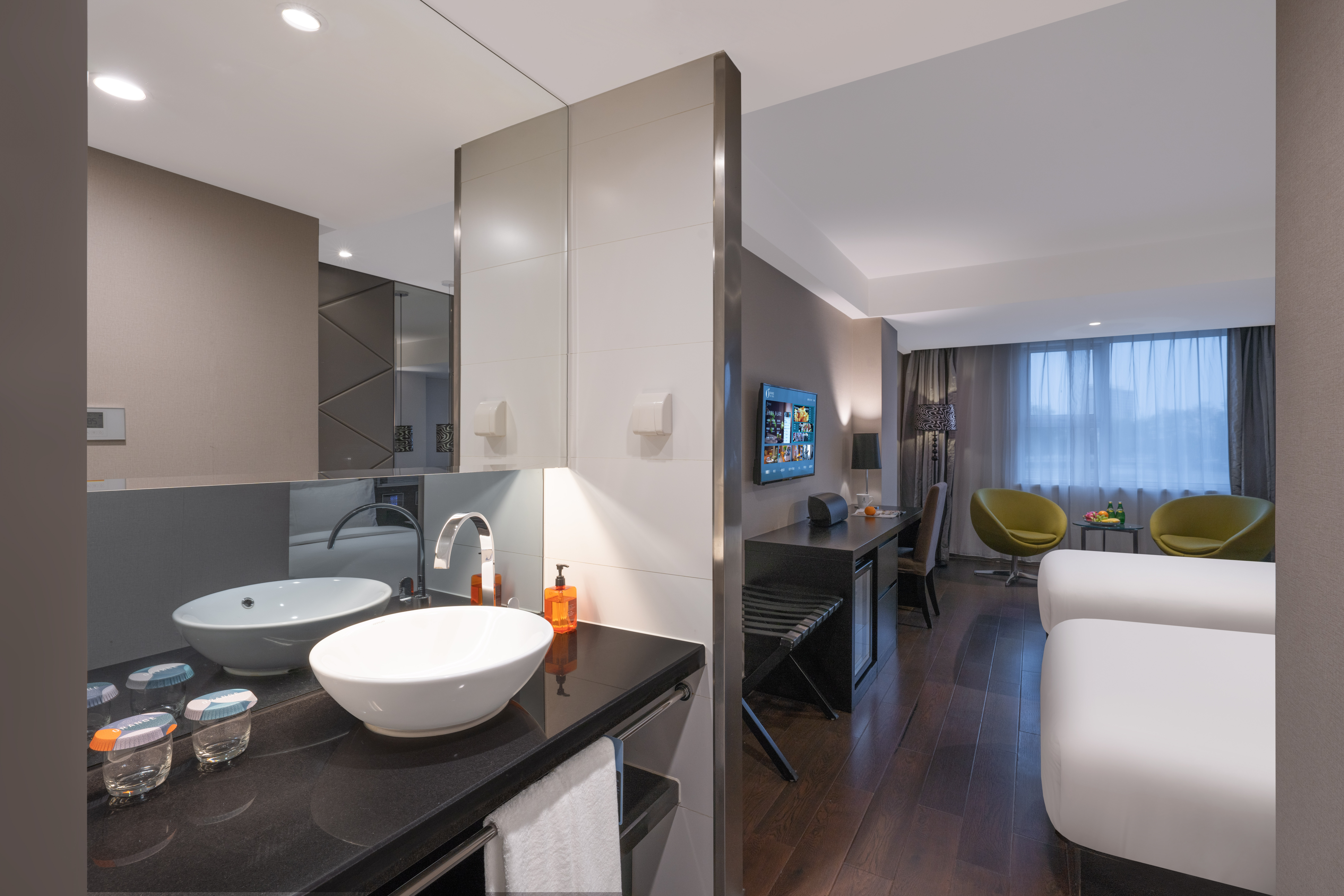 商务双床房（mini冰箱+桔舍轻甜+云梦枕）