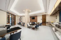 Yeste International Hotel (Beiliu Yongfeng Square Chengnan Bus Station)
