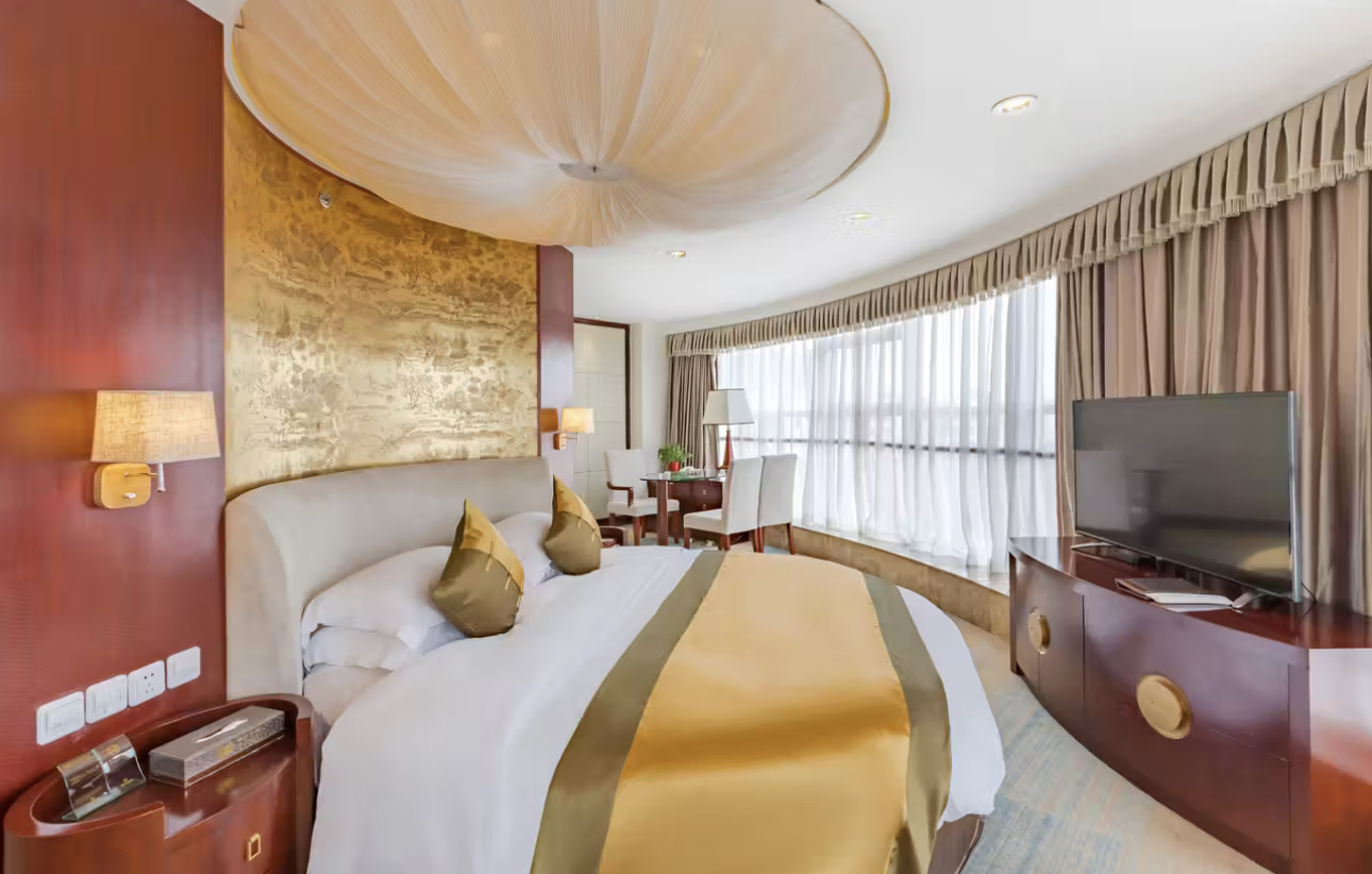 豪华空气清新圆床房