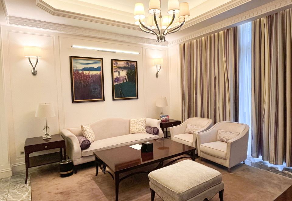 园景套房（浴缸）