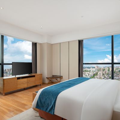 商務城景套房（小冰箱+智能馬桶+全景落地窗） 中山石岐大信酒店優惠