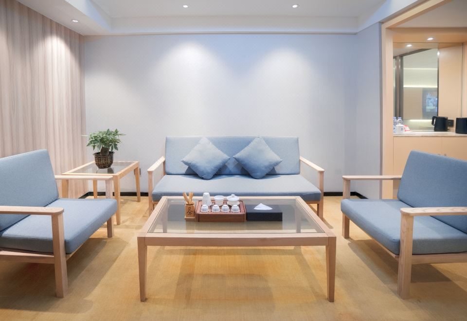 行政套房（独立会客+超大空间+通透采光）