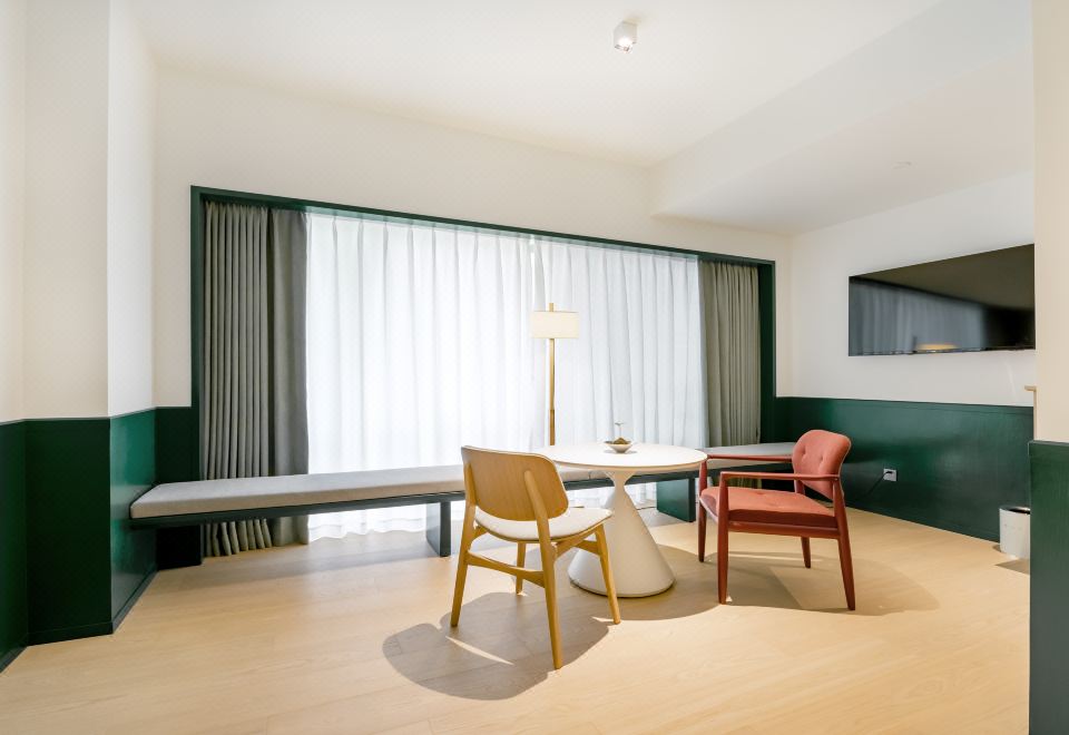 L3·臥榻套房（輕奢風）