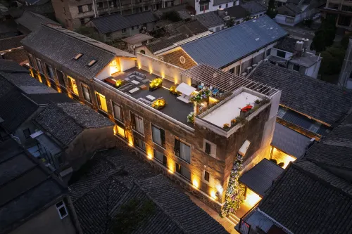 Qian Shan · M⁺ Homestay