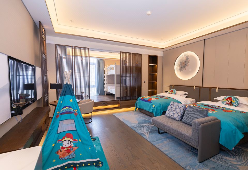 行政温泉亲子四床房（带上下铺）