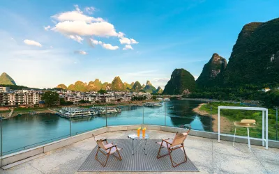 โรงแรม ฮอลิเดย์ วิวแม่น้ำ ซีถัง โรงแรมใน