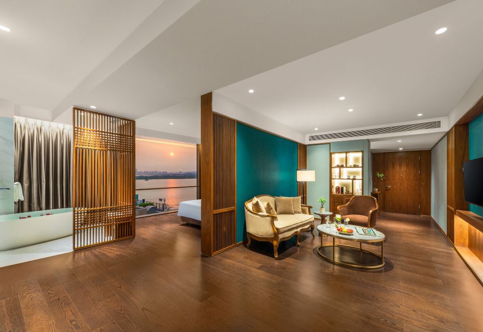 尊贵花园海景套房