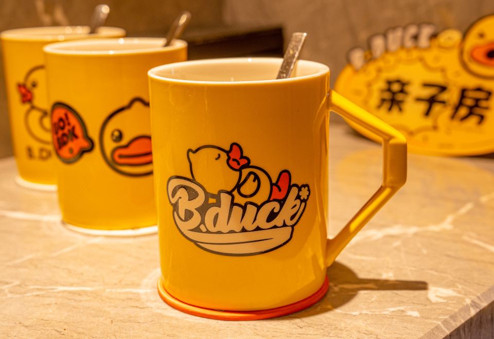 馨悦楼小黄鸭亲子房（新楼）