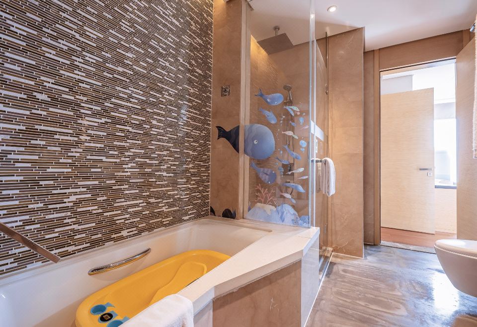 穿越森林親子主題房