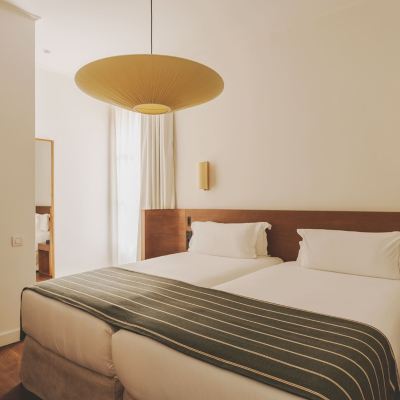 Interconnecting Rooms