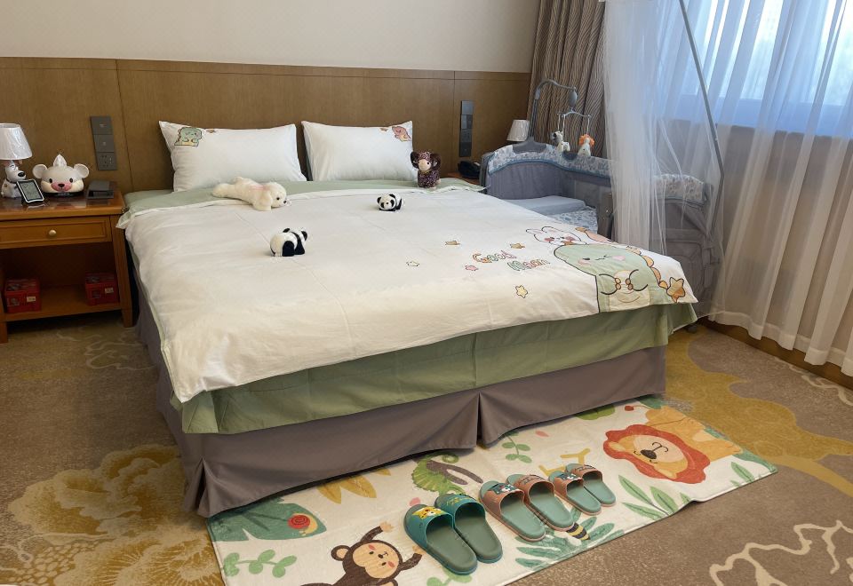 Beijing Guoyi HotelExecutive Family Friendly Room