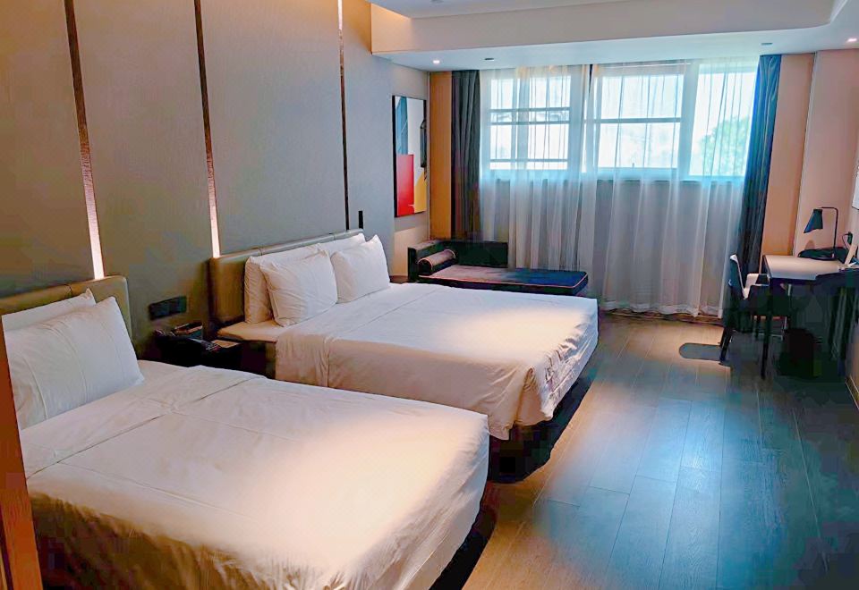 Atour Hotel(Suzhou Mudu Ancient Town Store Lingyan Mountain Metro Station)Superior City View Twin Room