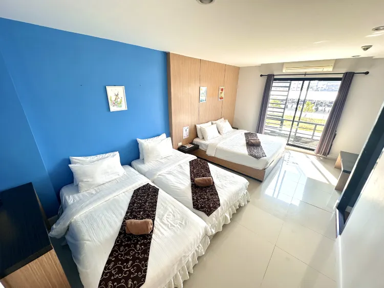 ห้องดีลักซ์สำหรับสี่ท่าน