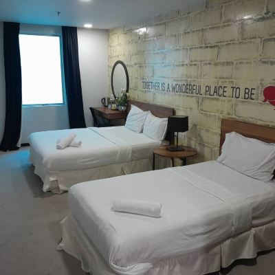 Deluxe Triple Kupon Hotel Pi