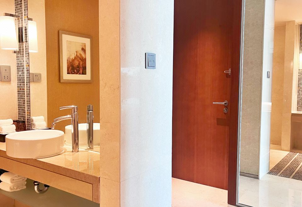 豪華大床房（僅淋浴）