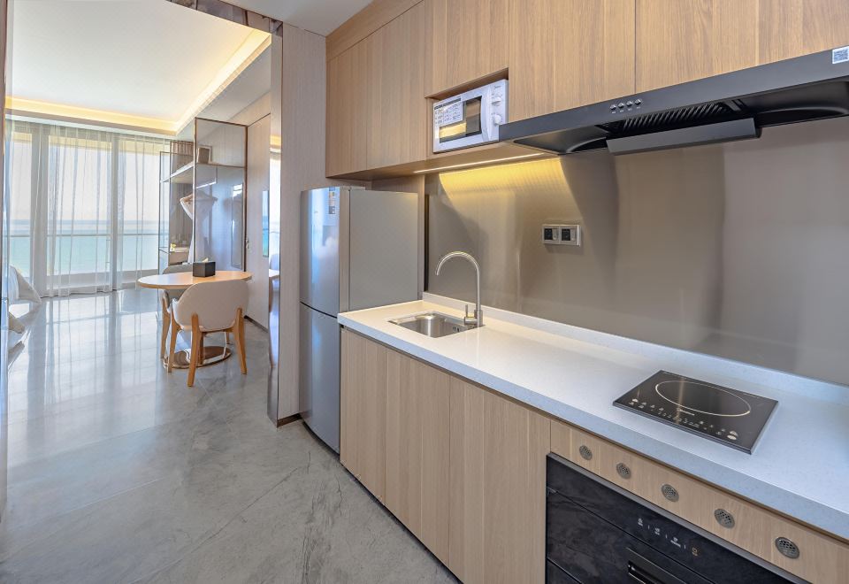 Vaperse Hainan Clear Water BayPremium Oceanfront Room-King Bed