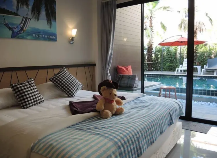 ห้องดีลักซ์พร้อมทางเข้าสระว่ายน้ำ