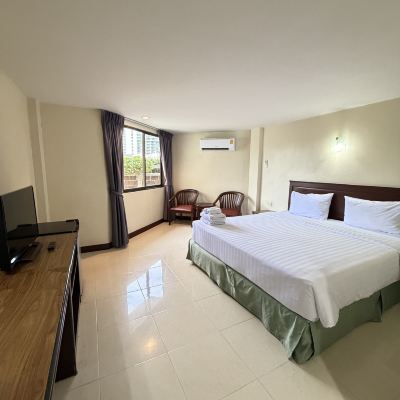 Superior Double Room Twin Palms Resort (SHA Extra Plus) Promo Code