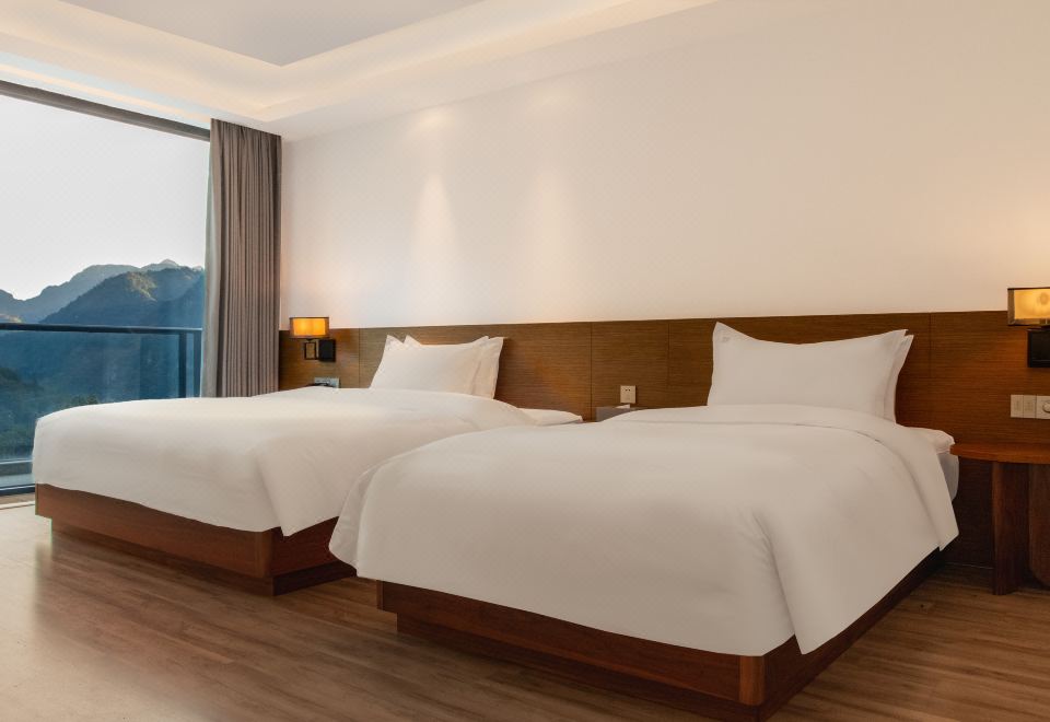 FUZHOU ROYAL HOT SPRING HOTEL & RESORTYunshui Pavilion - Parent Child Villa (One Room, One Living Room+Independent Hot Spring Pool)