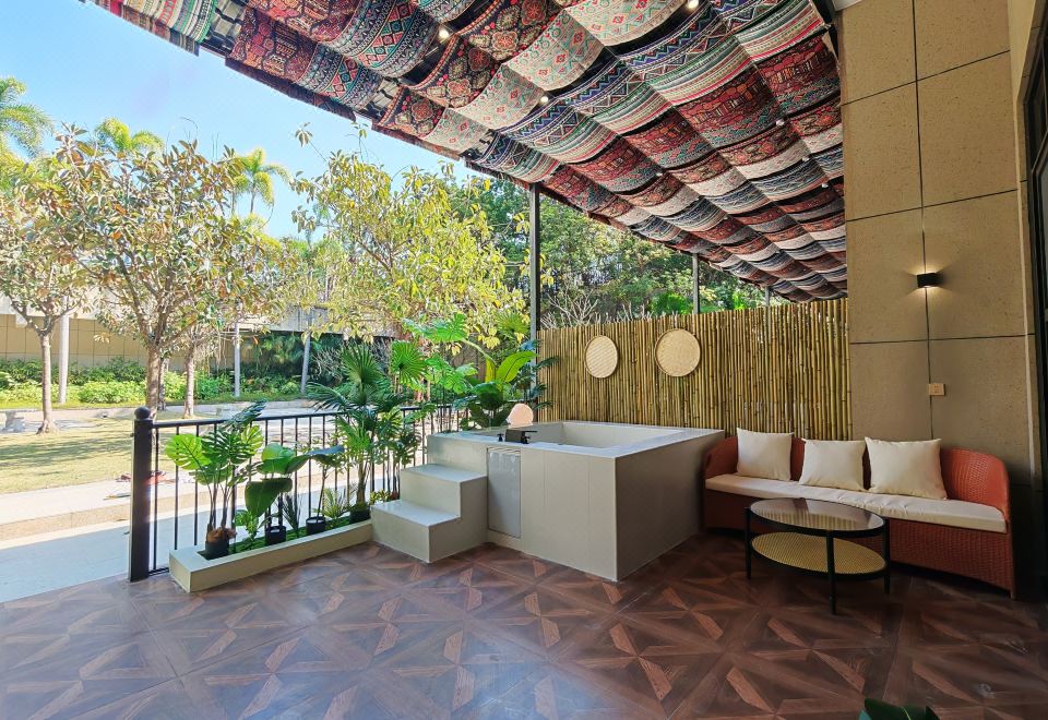 露臺私湯溫泉大床房