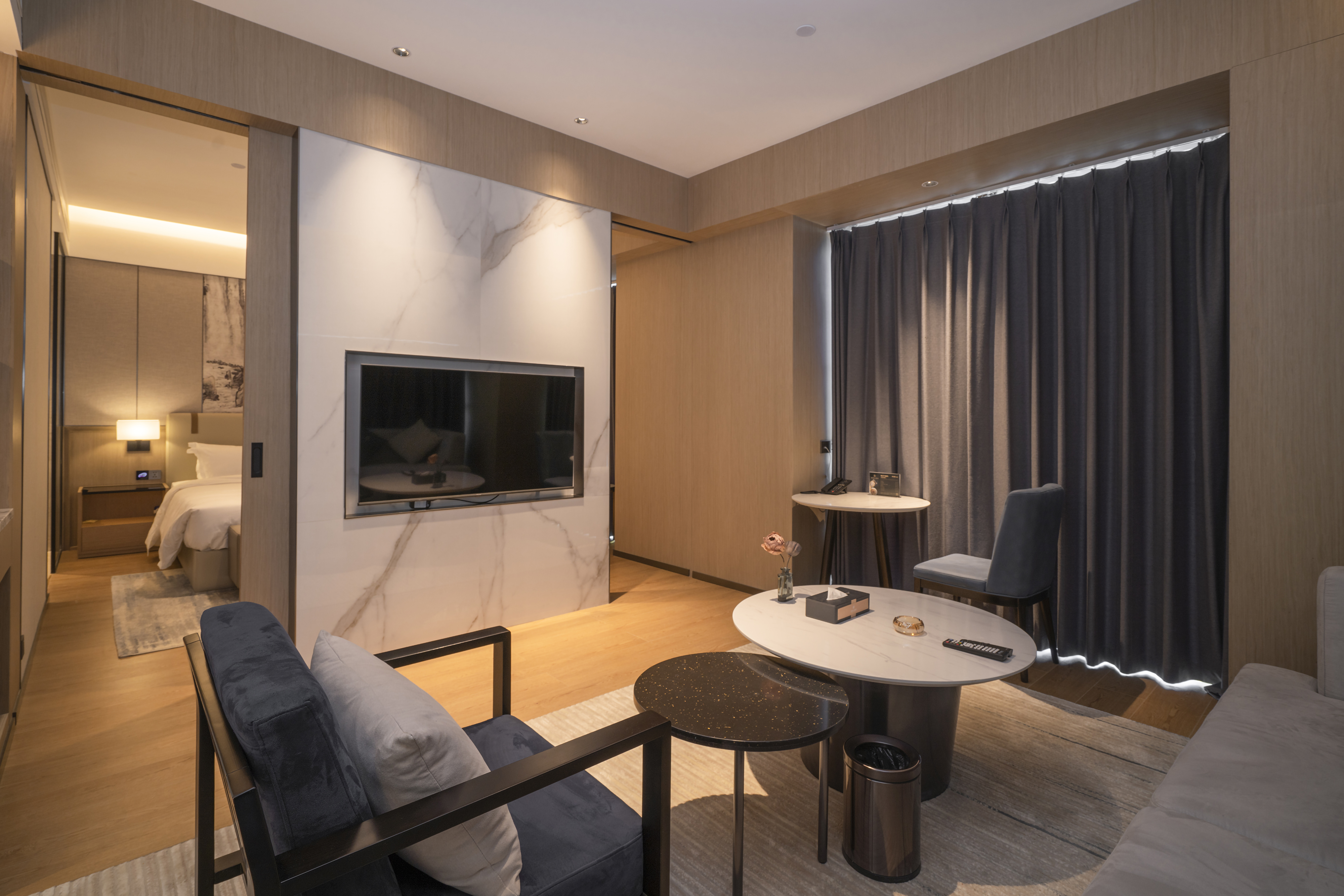 悦享景观套房【一室一厅+深泡浴缸+休闲沙发+双衞】