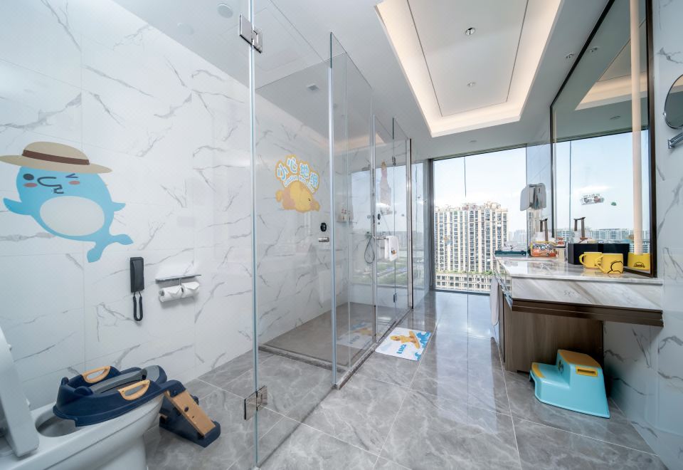 Crowne Plaza Hangzhou LinpingFamily Friendly Room