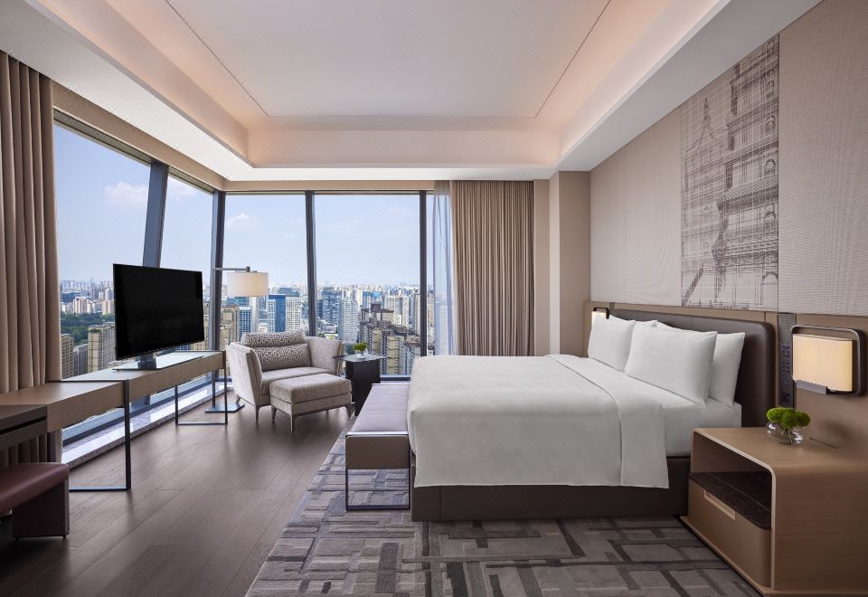 行政套房 | 静享云端晨曦+俯瞰城市天际线+独立会客厅