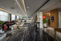 Three Thousand Miles Hotel（Guide County Bus Station Store)