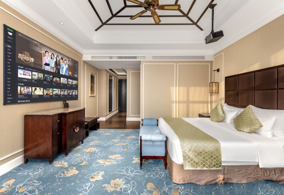 WUXI TAIHU HOTELAudio-Visual Wonderful Garden-View Double Bed Room