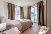Bentley Holiday Apartments - West One