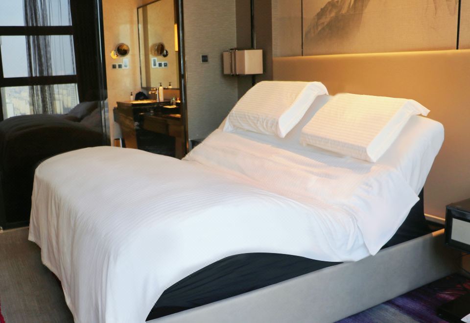 尊享智眠大床房（带零压床垫+可升降按摩床）