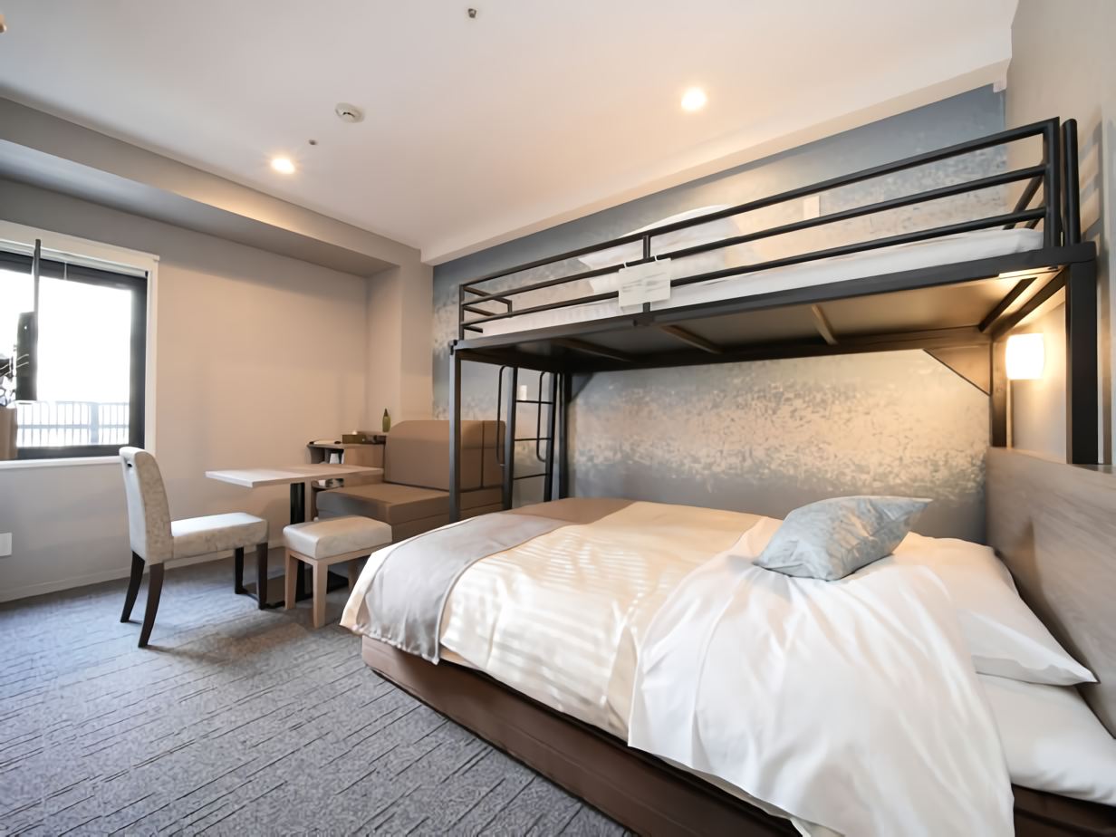 无障碍双人床及阁楼床