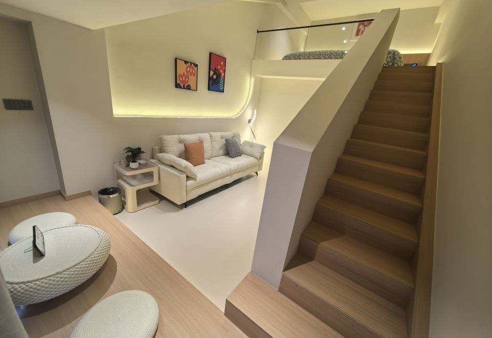 西米露·奶油风·复式LOFT大床+金可儿床垫+minibar